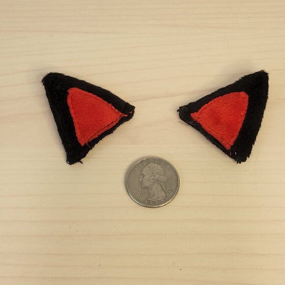 HOT TOPIC Ten Thirty-One Halloween Black Red Cat Ear Hair Clips Costume EUC - Picture 3 of 3